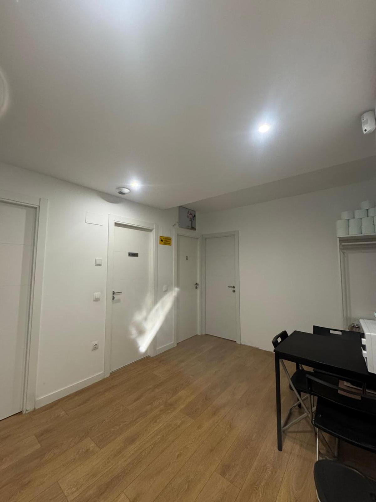 Mars Suites Porras Madrid Extérieur photo