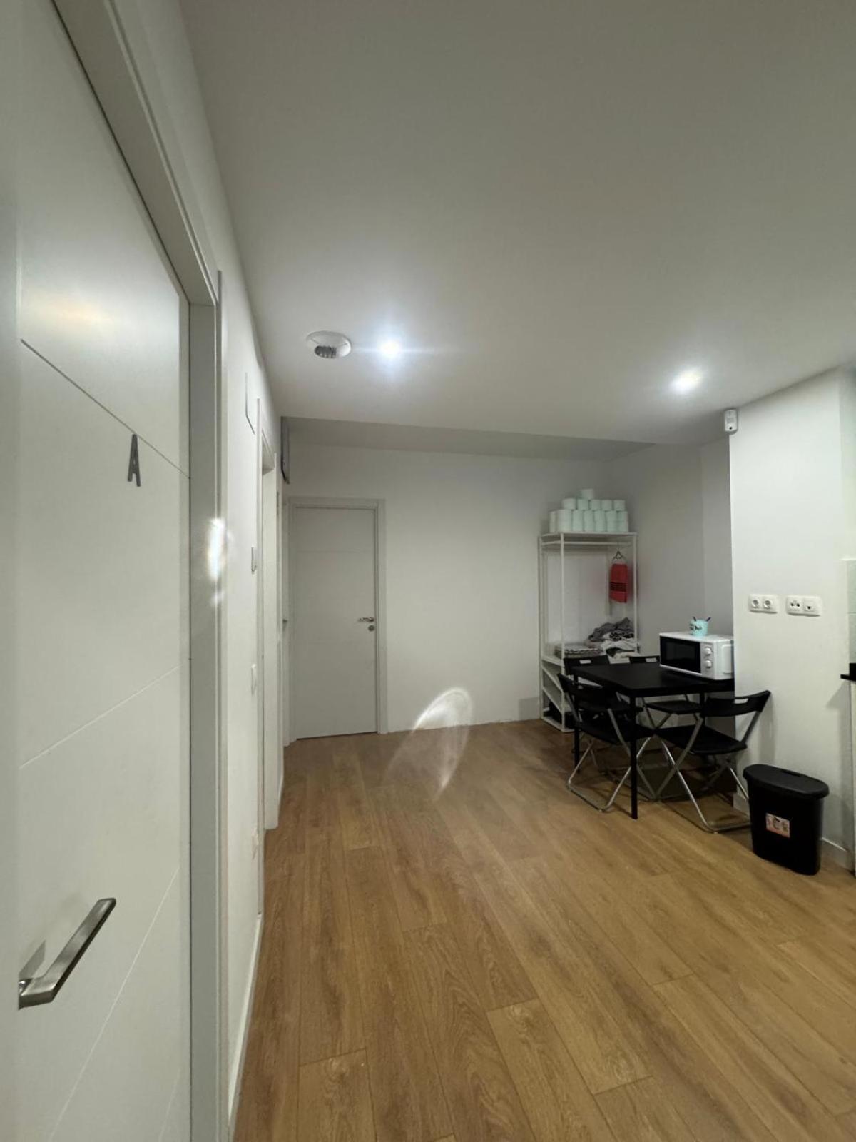 Mars Suites Porras Madrid Extérieur photo