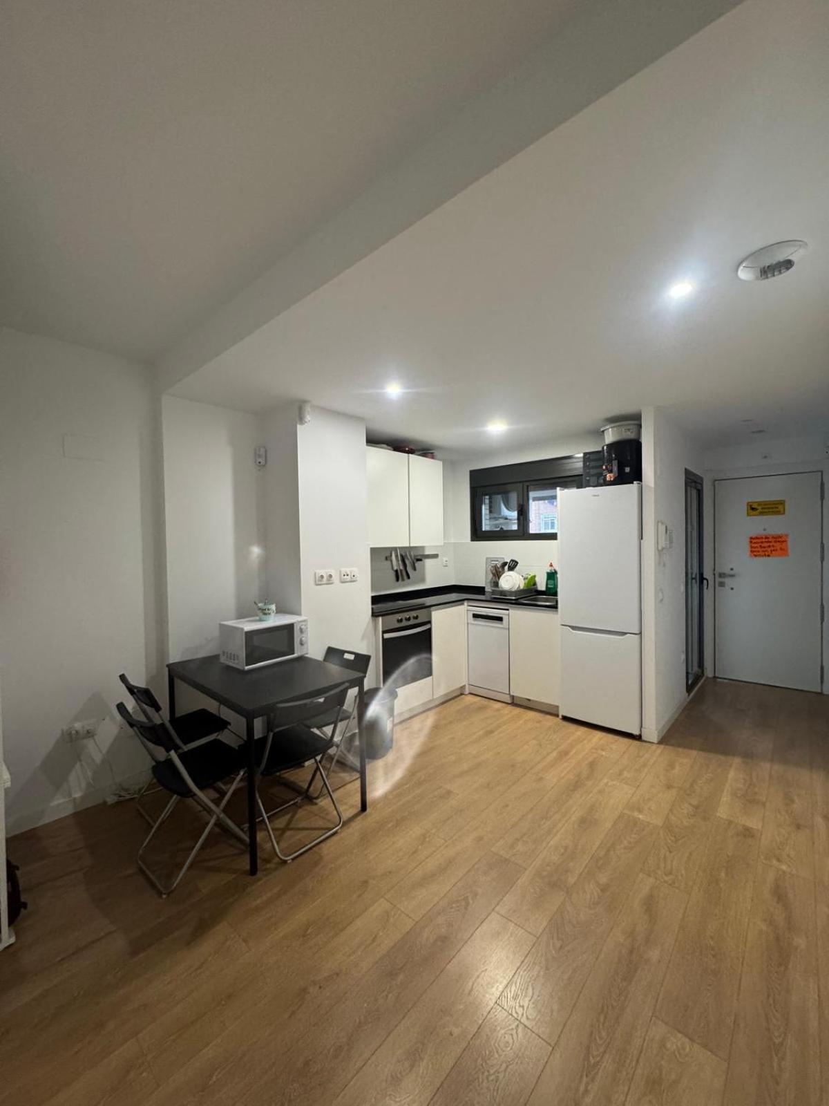Mars Suites Porras Madrid Extérieur photo